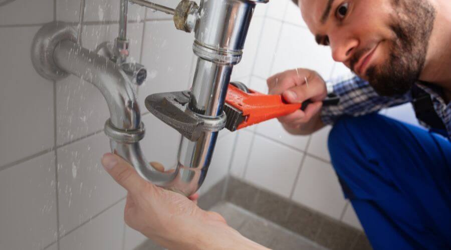 Professional clogged toilet repair in Parnell, MO